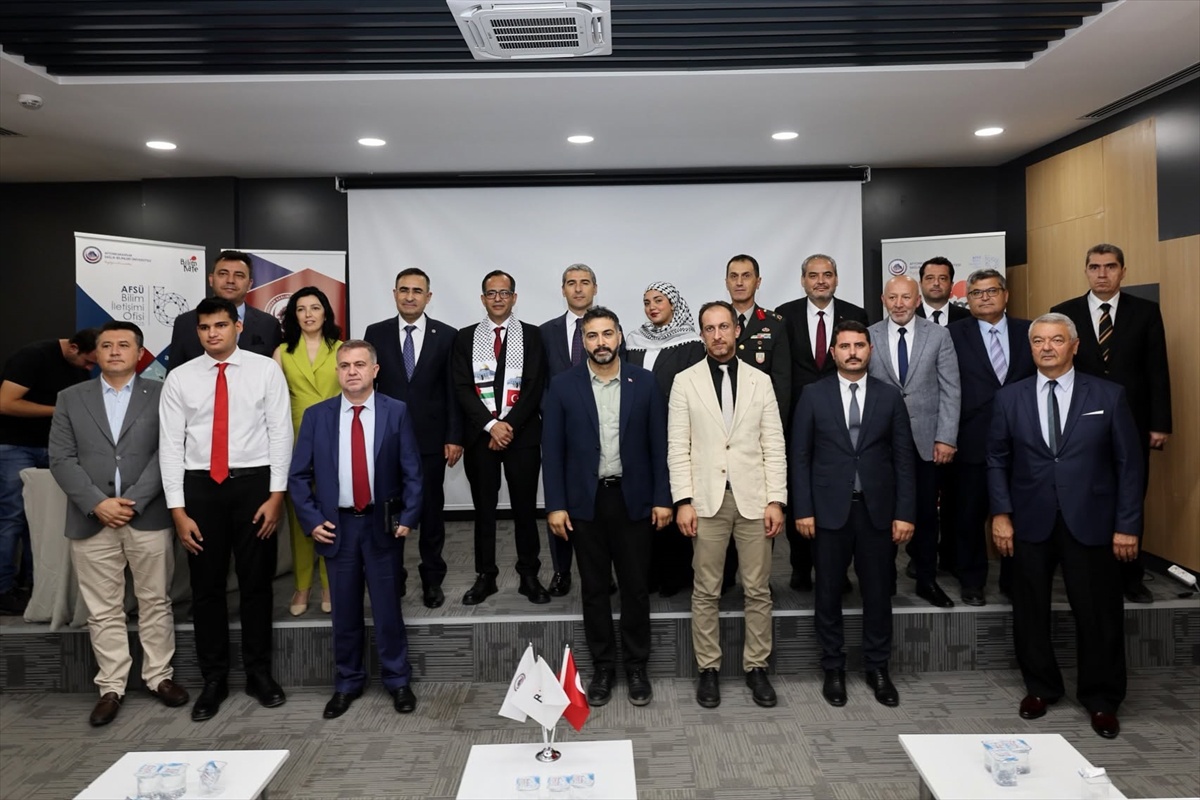 AFSÜ\'de Gazze\'de tıp eğitimi konferansı düzenlendi