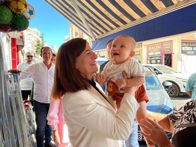 AK Parti Milletvekili Aksal, Uzunköprü'de esnaf ve vatandaşlarla buluştu