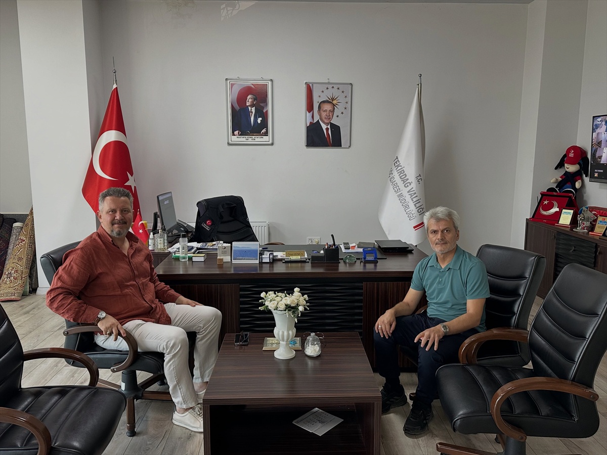 AK Parti\'li Özcan, İl Göç İdaresi Müdürü Gümüş\'ü ziyaret etti