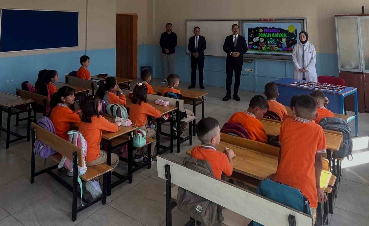 Akyaka’da ilk ders zili kaymakam Demirtaş’tan: Yeni eğitim yılı başladı
