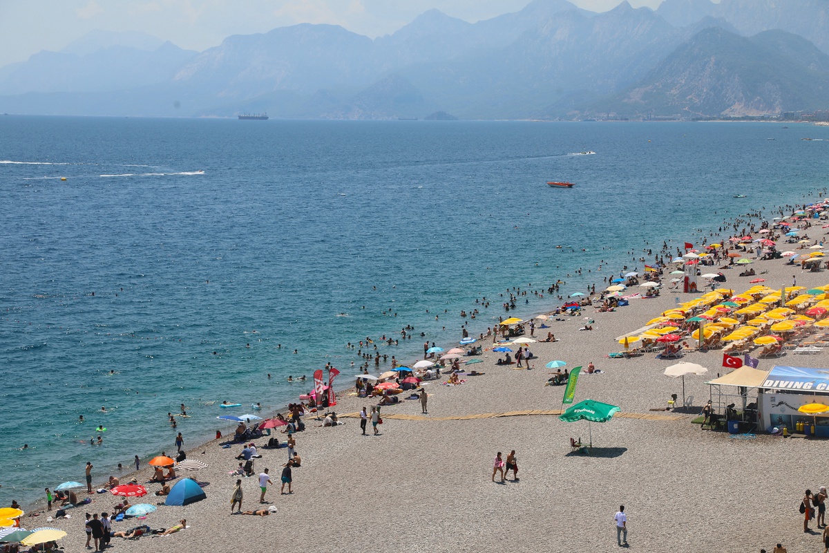 Antalya\'da en önemli 5 pazarın 4\'ünde turist kaybı yaşandı