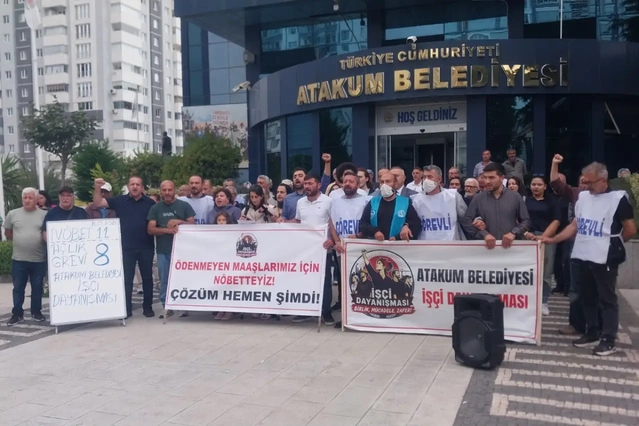 Atakum Belediyesi önünde işçilerin açlık grevi, alacakların yatırılmasıyla bitti
