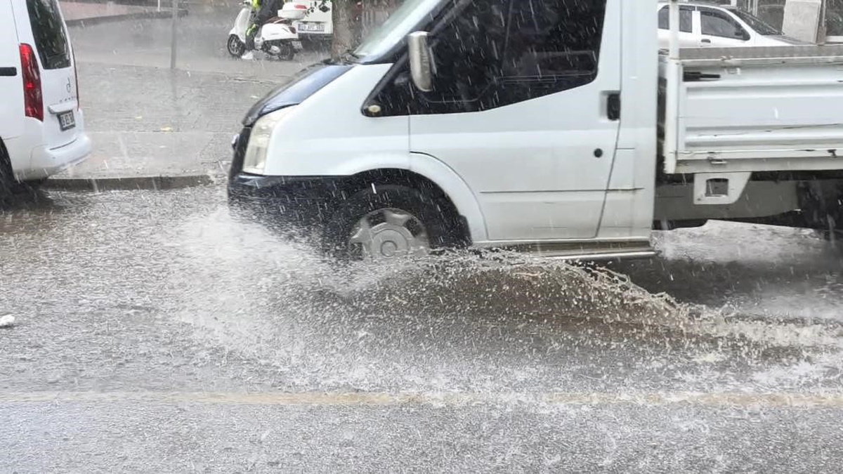 Aydın\'da yarından itibaren 2 gün boyunca sağanak ve gök gürültülü sağanak bekleniyor