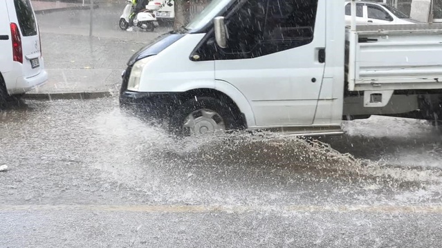 Aydın'da yarından itibaren 2 gün boyunca sağanak ve gök gürültülü sağanak bekleniyor