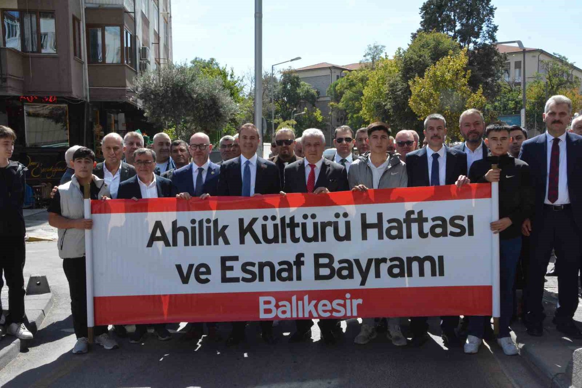 Balıkesir\'de 39. Ahilik Haftası törenle kutlandı, esnafa ödüller verildi