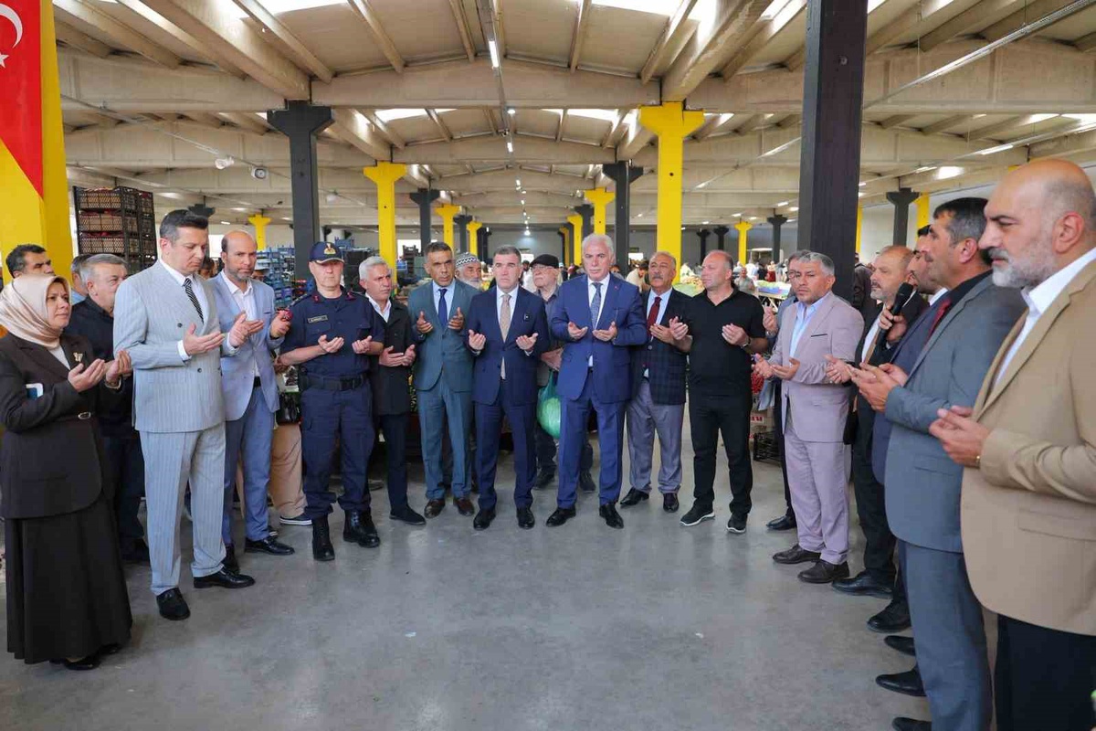 Bayburt\'ta Ahilik Haftası halk pazarında dualarla başladı