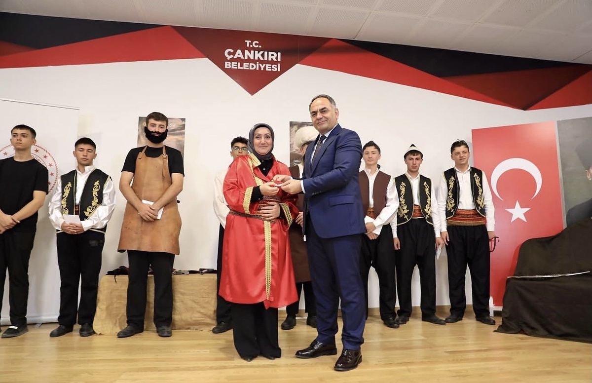 Çankırı\'da 39. Ahilik Haftası kutlandı, yılın ahi ve kalfasına ödül verildi