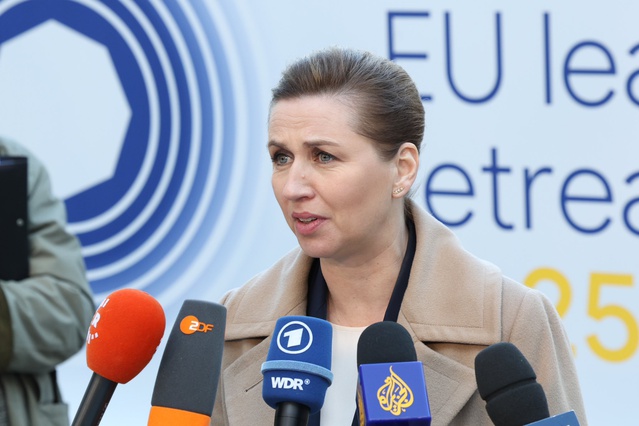 Danimarka'dan Rusya'ya işaret fişeği tepkisi, Kopenhag Büyükelçisi bakanlığa çağrıldı