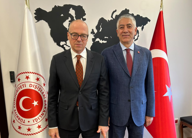 Dışişleri Bakan Yardımcısı Özel, İsviçreli mevkidaşı Mascioli ile göç ve vizeyi görüştü