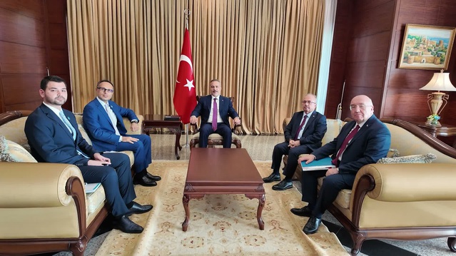 Fidan, TÜRKPA Genel Sekreteri Büyükelçi Hasan'ı Bakü'de kabul etti