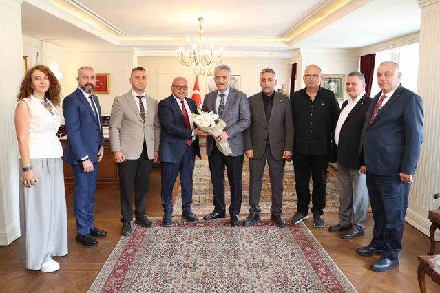 Düzce'de Ahilik Haftası'nda esnaf dayanışması için Vali Makas'a ziyaret