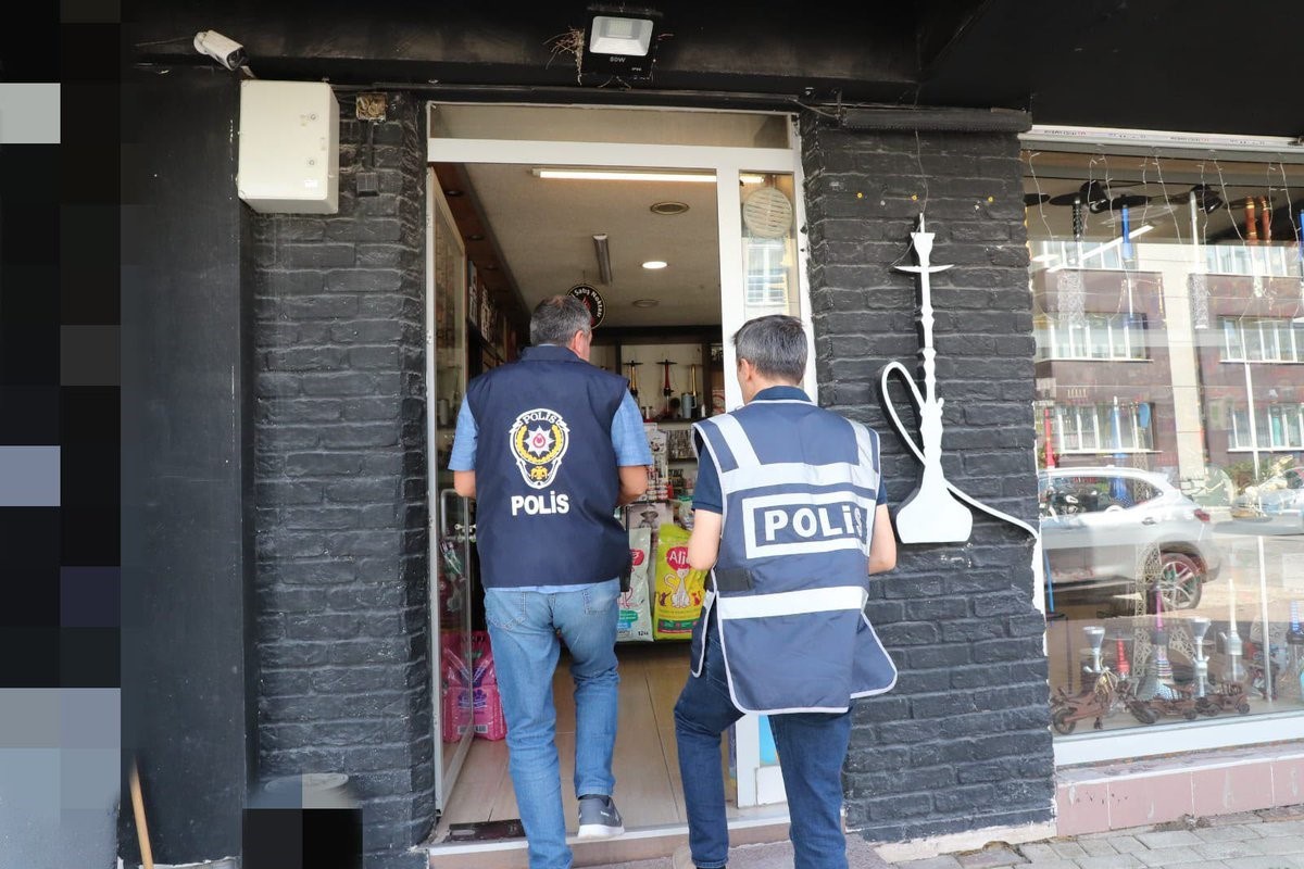 Eskişehir\'de okul çevresi denetimlerinde 578 şahıs sorgulandı, 63 iş yeri kontrol edildi