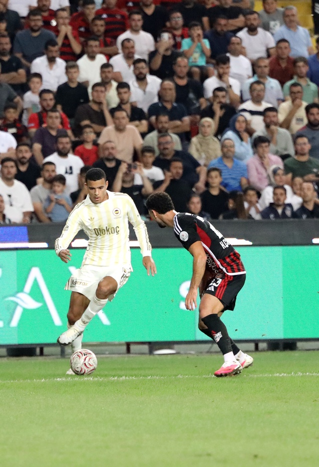 Fenerbahçe Gaziantep FK ile golsüz berabere kaldı, 12 maçlık galibiyet serisi bitti