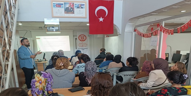 Hakkâri'de ailelere okul iş birliği semineri verildi