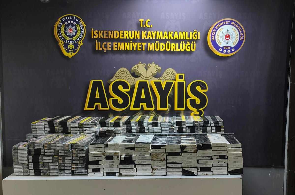 Hatay İskenderun\'da araçta 2 bin 410 paket kaçak sigara bulundu, sürücü gözaltına alındı