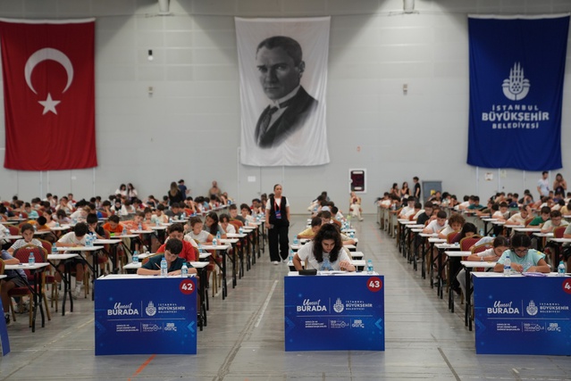 İBB Teknoloji Atölyeleri sınavında 9 bin başvuru arasından 1615 öğrenci seçildi
