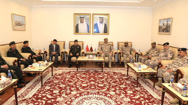 Orgeneral Tokel, Katar Kara Kuvvetleri Komutanı'nın davetiyle Katar'ı ziyaret etti