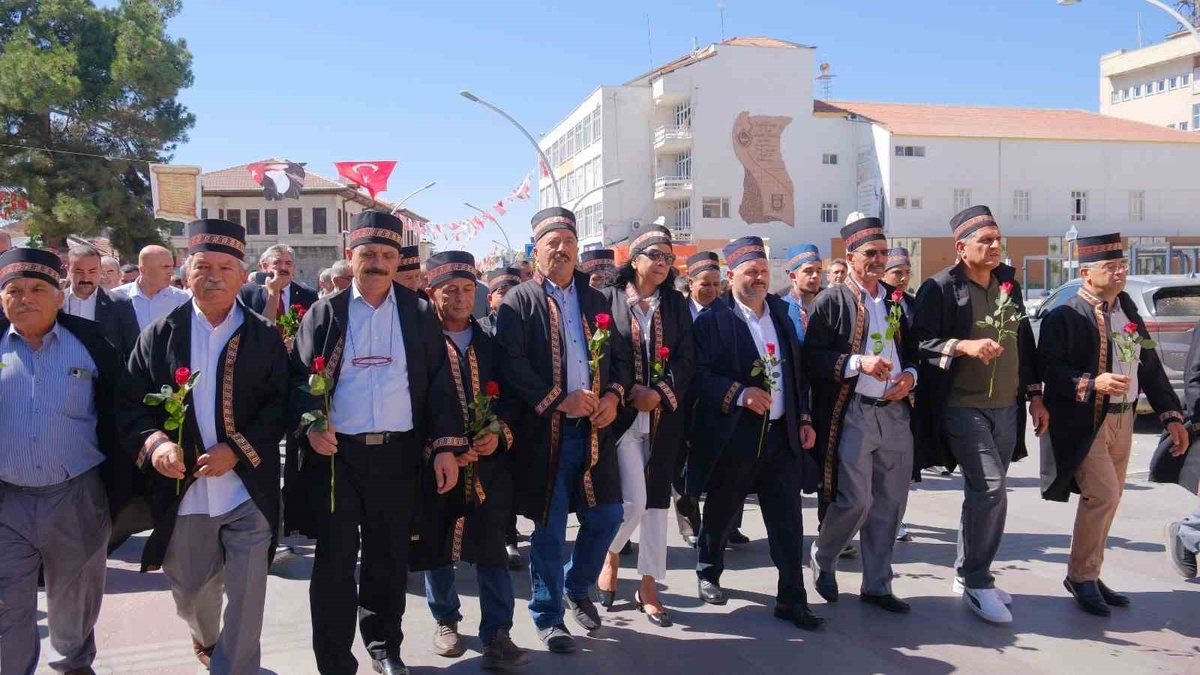 Karaman\'da 39. Ahilik Haftası, ilin ahisi Süleyman Tunç\'a kaftan giydirilerek kutlandı