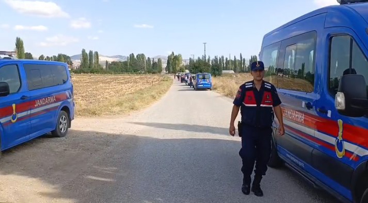 Çorum\'da kavgayı ayırmak isteyen Celal Atakan, av tüfeğiyle vurularak öldü