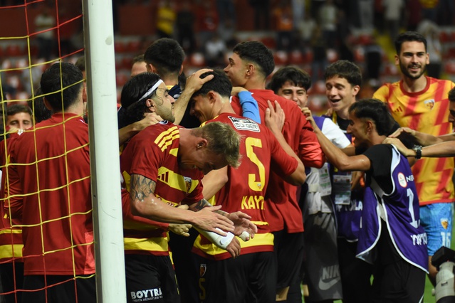 Metro Holding Kayserispor, İstanbulspor'u 4-0 yenerek 1'inci Lig'de haftayı zirvede bitirdi