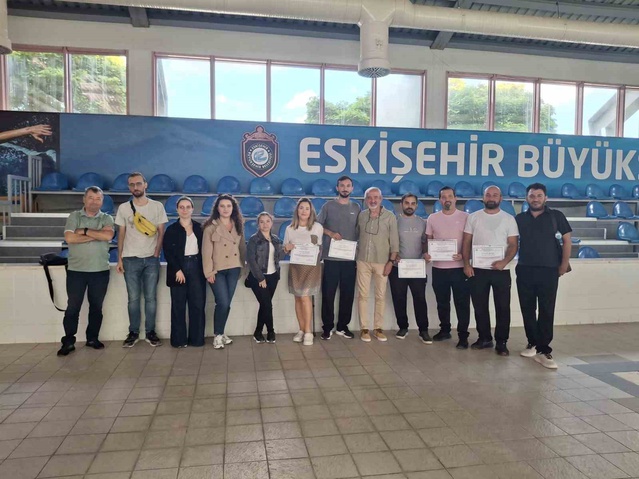 Kimya mühendisleri Eskişehir'de havuz suyu güvenliği eğitimi aldı