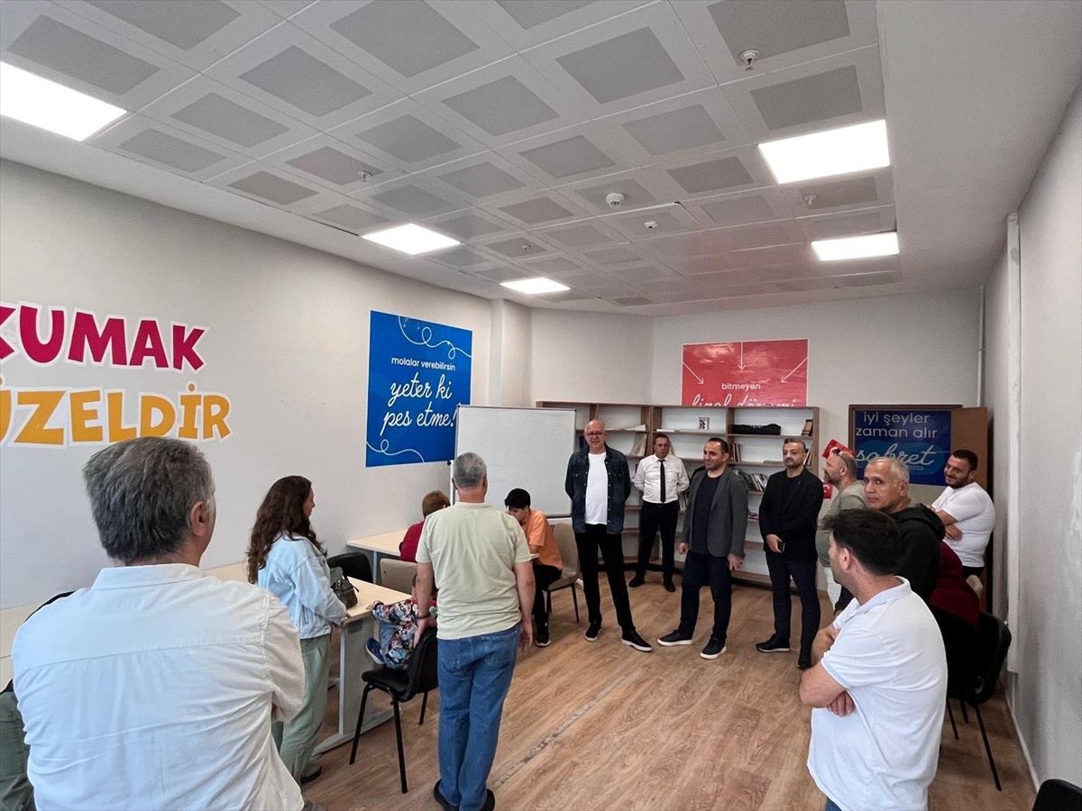 Kırklareli\'de yurtlarda inceleme yapan İl Müdürü Babuşcu güvenli ortam sözü verdi