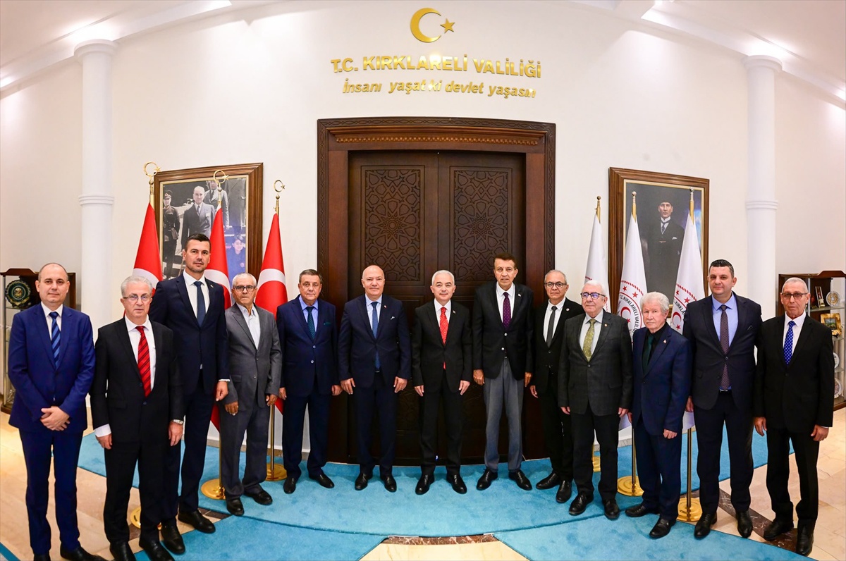 Kırklareli Valisi Turan, Yılın Ahisi Sertbakan\'ı tebrik etti
