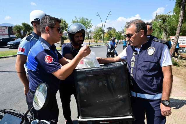 Manisa'da okul çevresindeki gıda satış noktalarına zabıta denetimi yapıldı