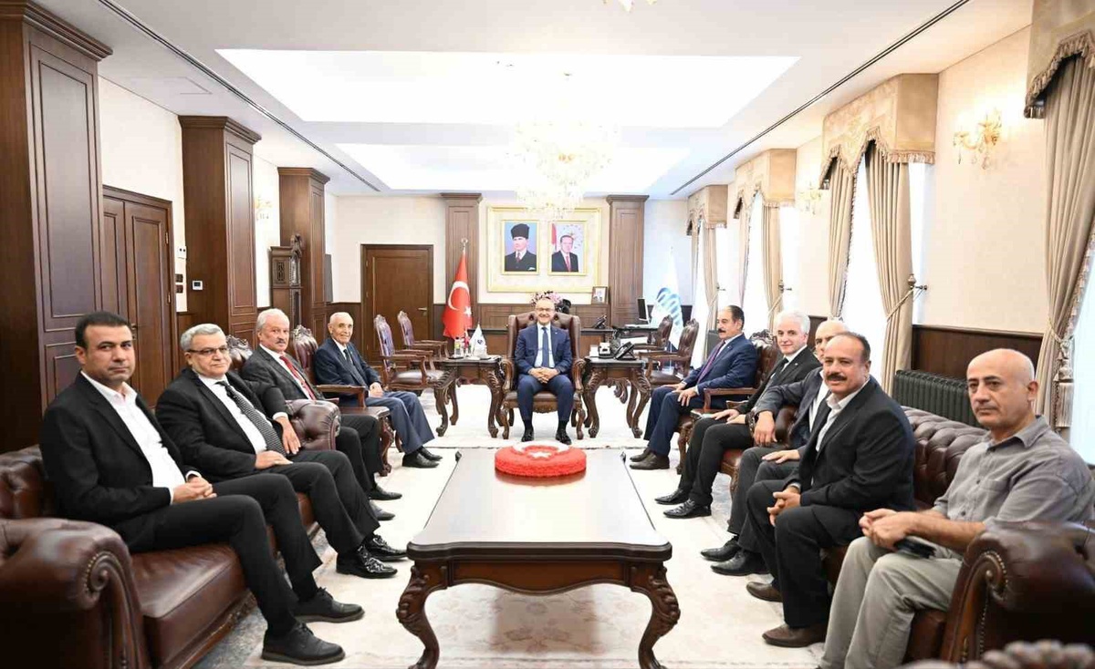 Malatya\'da MESOB heyeti Ahilik Haftası\'nda Vali Yavuz\'u ziyaret etti
