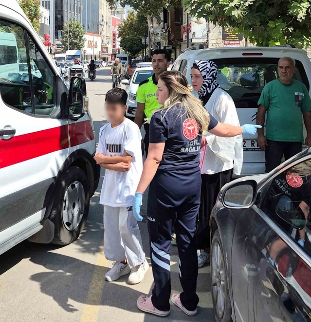 Adıyaman'da zincirleme kazada 2 çocuk yaralandı, kaçan sürücü aranıyor