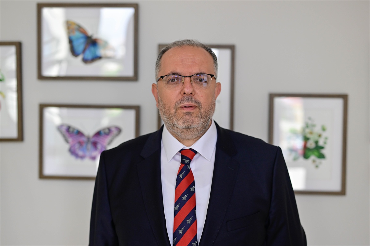 MSÜ Rektörü Afyoncu uyardı, LGBT diziler ve oyunlarla aileye tehdit olarak dayatılıyor