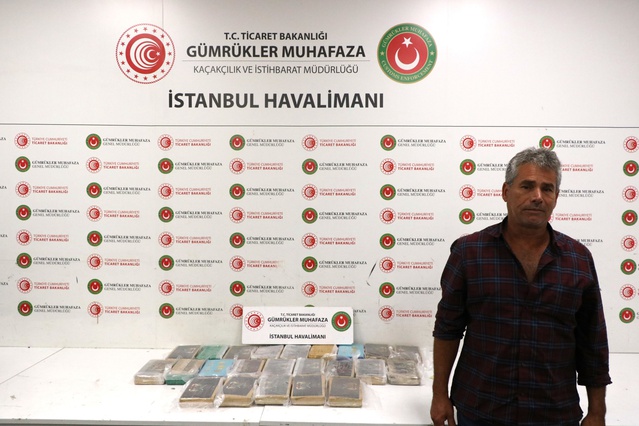 İstanbul Havalimanı'nda 206 milyon liralık kokain ele geçirildi, 2 kişi tutuklandı