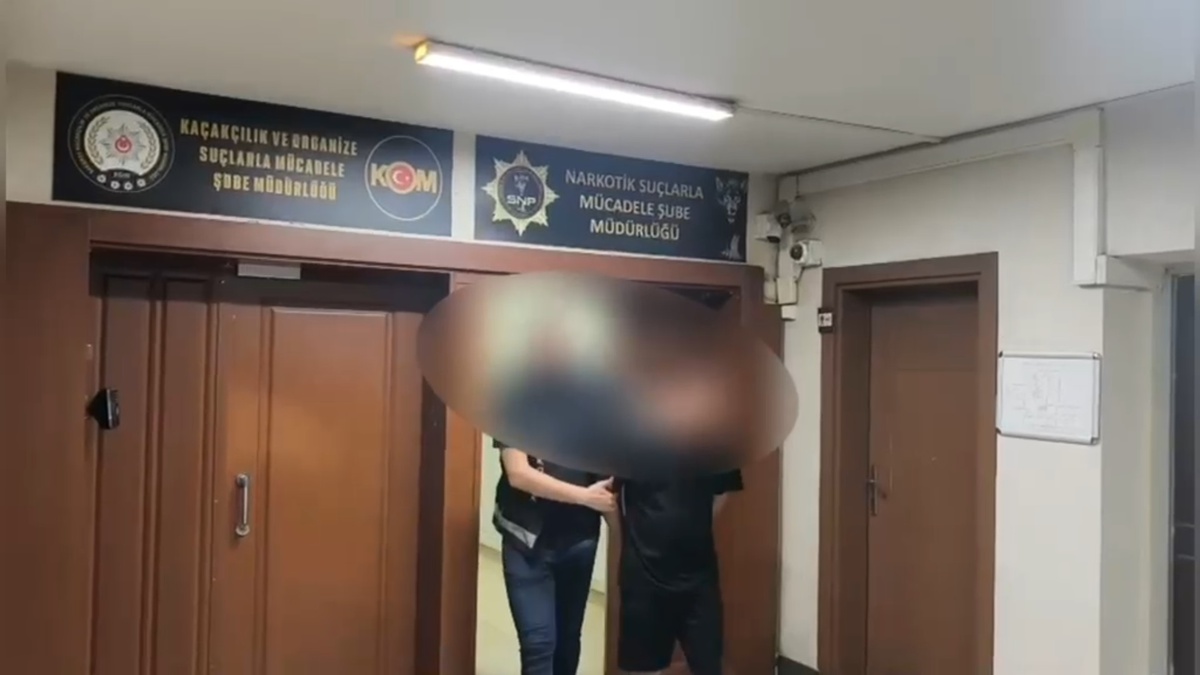 Sakarya\'da 3 ilçedeki uyuşturucu operasyonunda 3 şüpheli tutuklandı