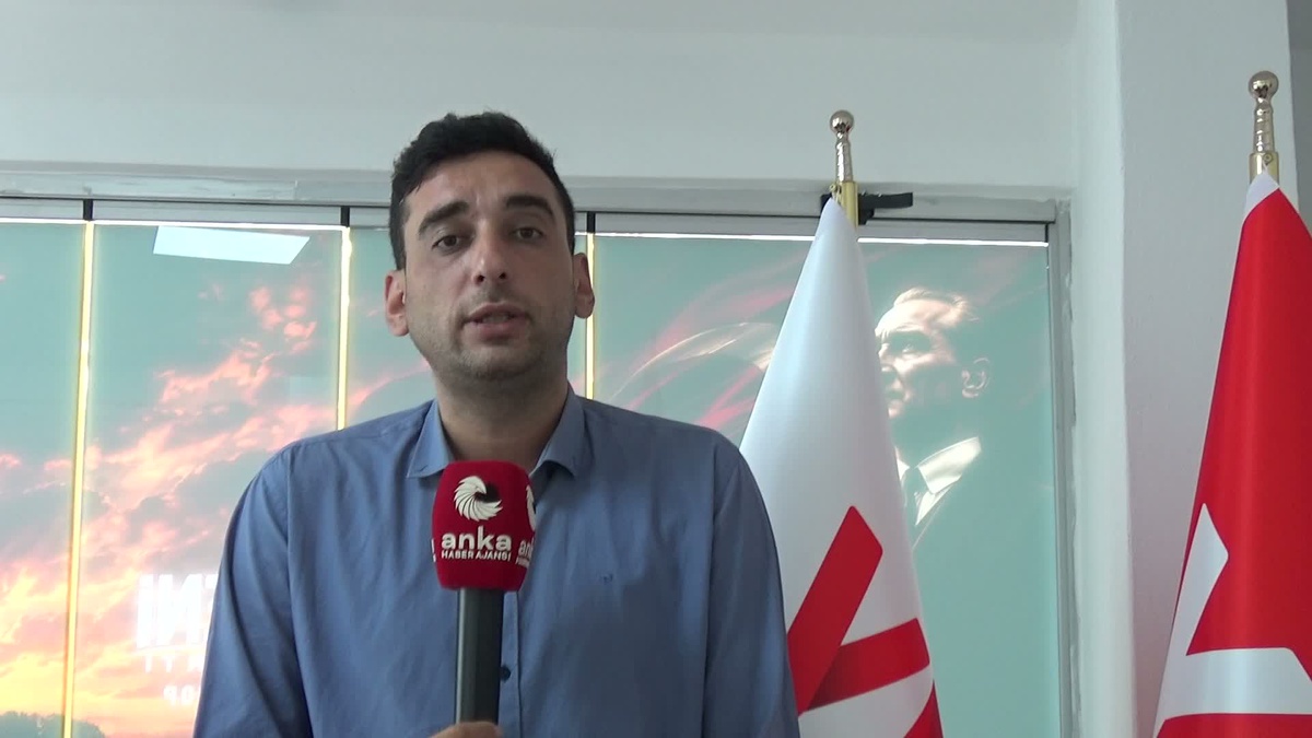 Sinop\'ta köy okulunda birleştirilmiş sınıfa YENİ Parti ve Eğitim Sen\'den tepki