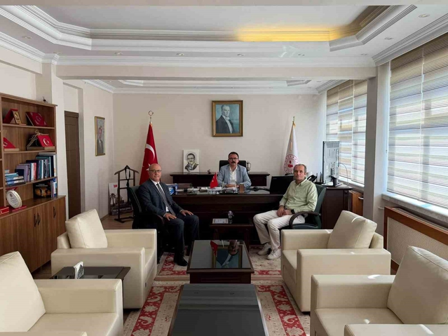 Sultanhisar Tarım Müdürü değişti, Bozbek'e başarı belgesi verildi