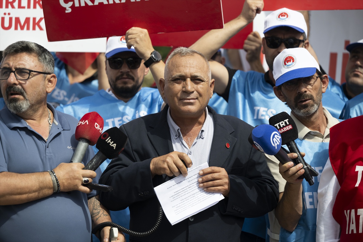 Milas\'ta maden ve santral işçileri Danıştay önünde kamulaştırma davası için toplandı