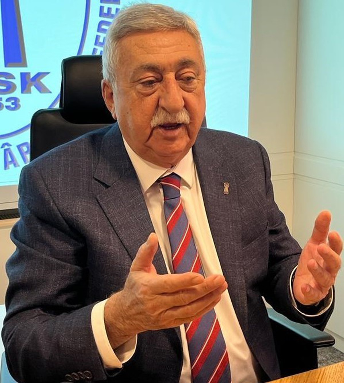 TESK Başkanı Palandöken\'den sigara kısıtlaması uyarısı, esnaf mağduriyetine dikkat çekti