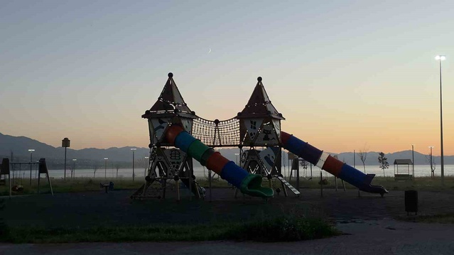 Van'da akşam gökyüzünde hilal ay ve Venüs görsel şölen sundu