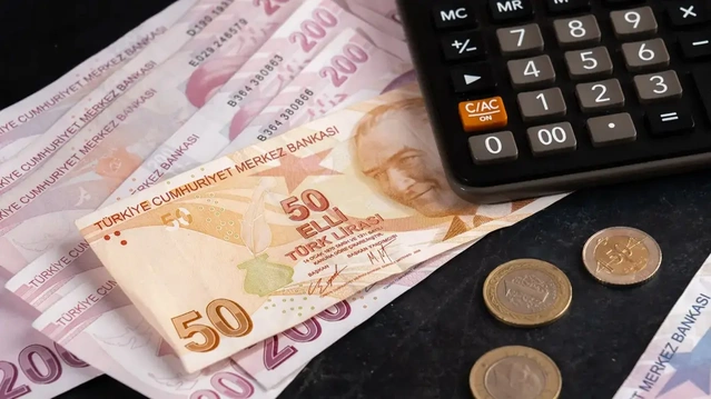 Yargıtay'dan emsal karar, hafta tatili ve fazla mesai ücreti ayrı ayrı ödenmeyecek