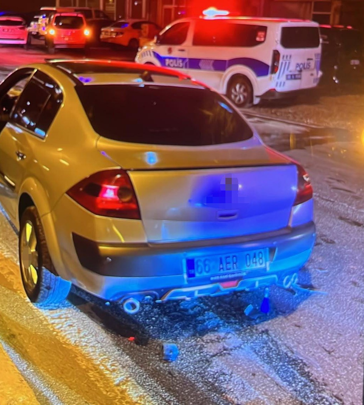 Yozgat Yerköy'de kamyonet ile otomobil çarpıştı, 5 kişi yaralandı
