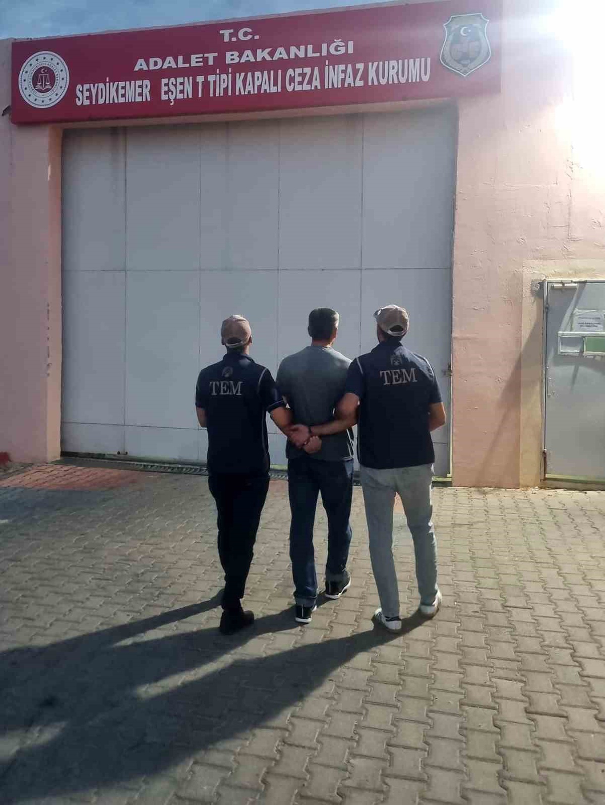 Muğla Dalaman\'da FETÖ\'den aranan ihraç polis memuru yakalandı