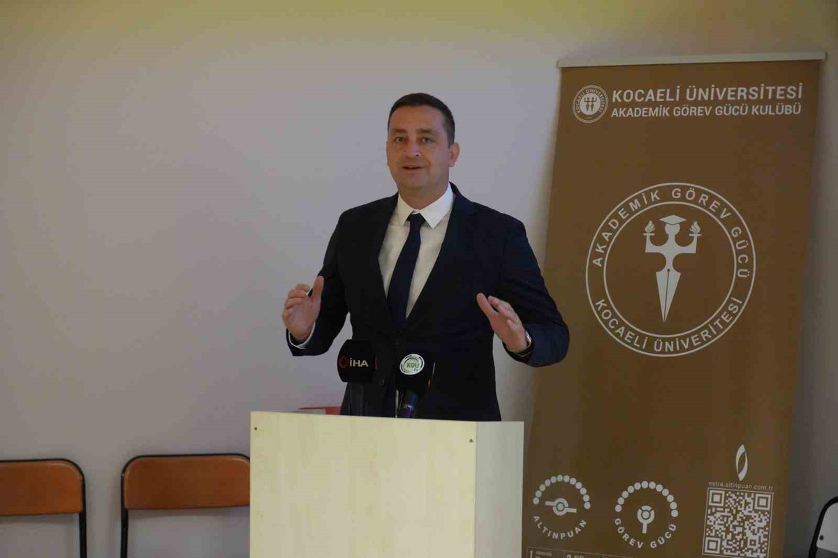 Kocaeli\'de hukuk öğrencileri 14 hafta boyunca gerçek davaları inceliyor