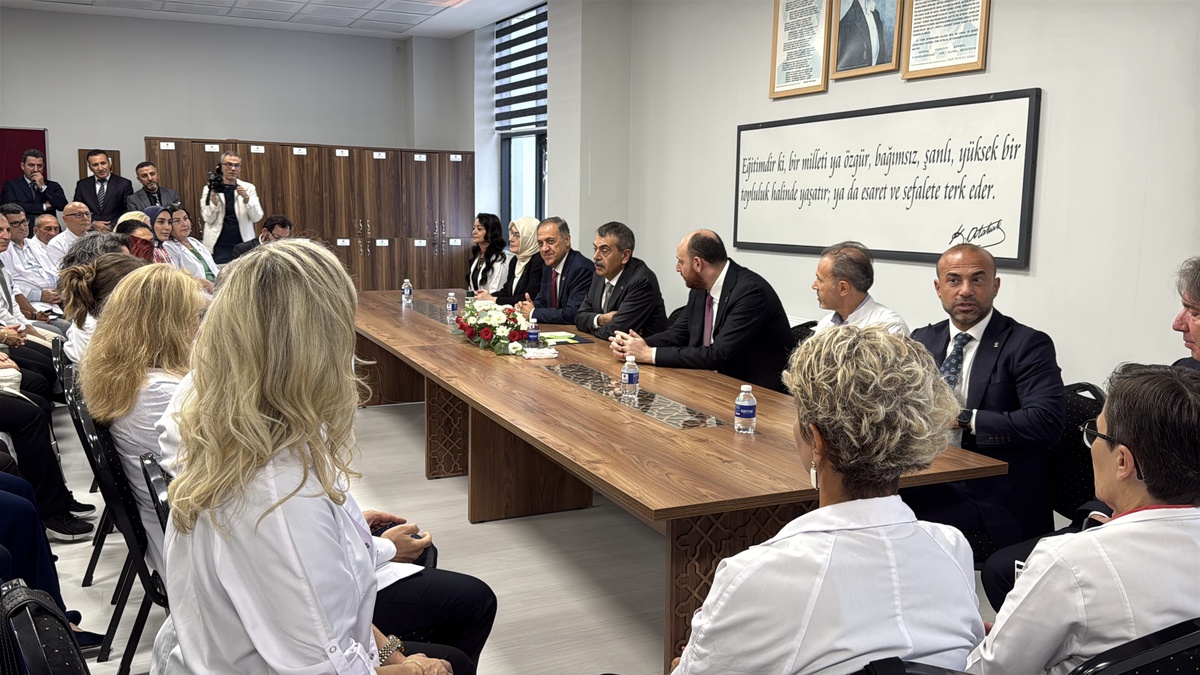 Bakan Tekin: Derslik başına düşen öğrenci sayısı, OECD ortalamasının üzerinde