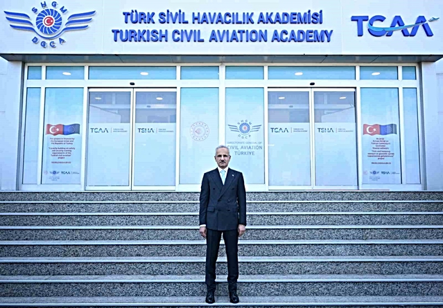 Uraloğlu, 2030 için SAF ile karbondioksit emisyonunu yüzde 5 azaltma hedefi koydu