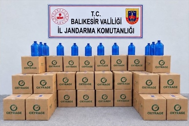 Balıkesir'de 3 ilçede sahte alkol operasyonu, 4 şüpheli yakalandı