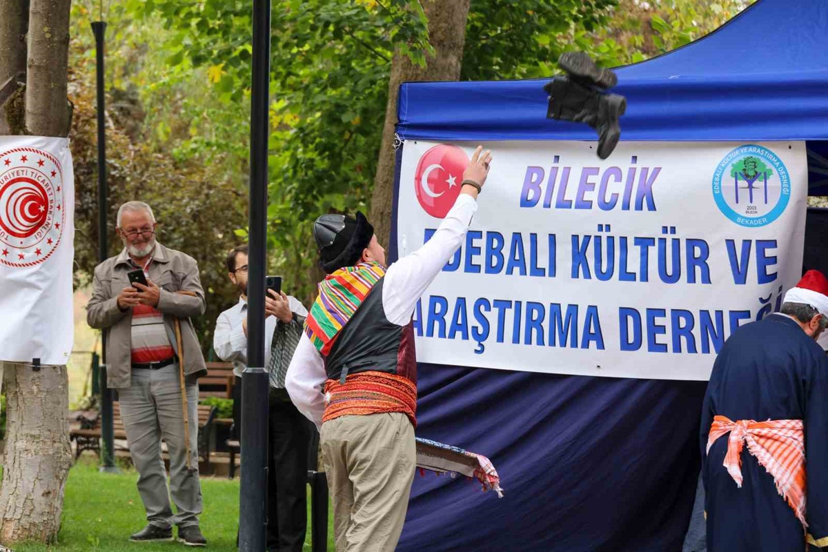 Bilecik\'te Ahilik Haftası\'nda hileli ayakkabıya \'pabuç dama atma\' cezası