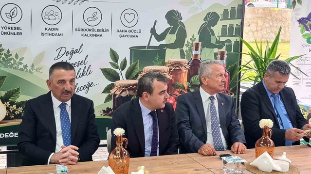 Çaycuma'da 9 milyon TL'lik kadın üretim tesisi tanıtıldı