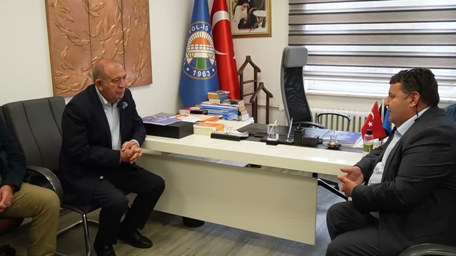 CHP İstanbul İl Başkanı Tekin, köprü ve otoyol özelleştirmesine karşı Yol-İş'e destek verdi