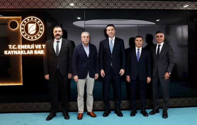 Diyarbakır heyeti Bakan Bayraktar'a enerji taleplerini iletti