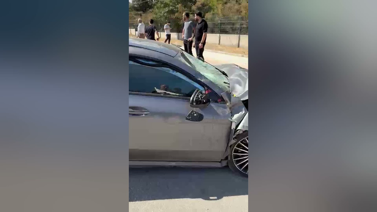 Elazığ Yurtbaşı\'nda iki otomobil çarpıştı, 2 ölü, 2 yaralı